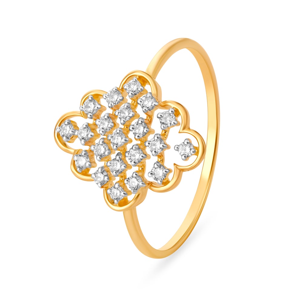 

Sparkling Beauty Gold and Diamond Finger Ring