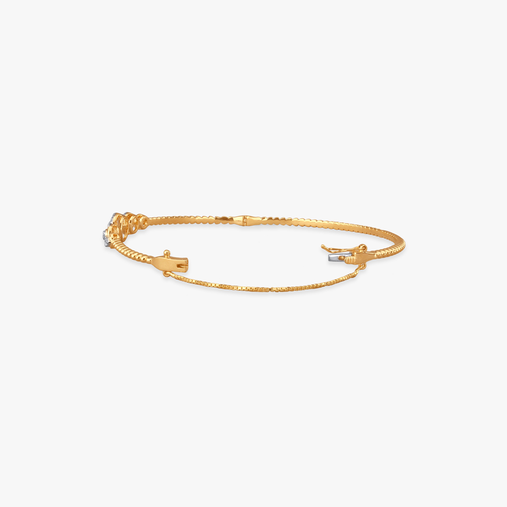 Regal Circle Diamond Bangle,,hi-res image number null
