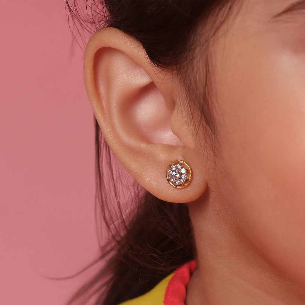 

Twinkling Star Shaped Gold Stud Earrings for Kids