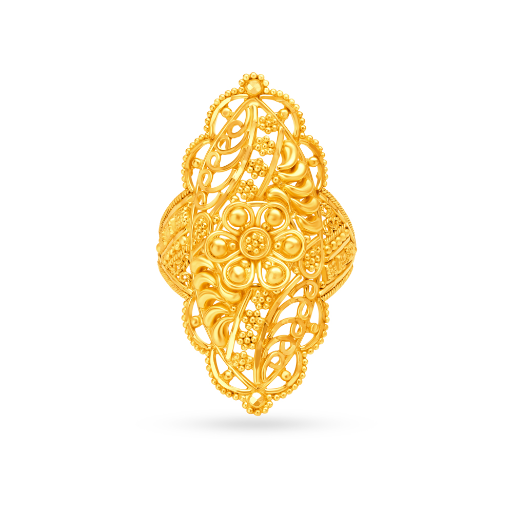 Fascinating Oval Shaped Gold Finger Ring,,hi-res image number null