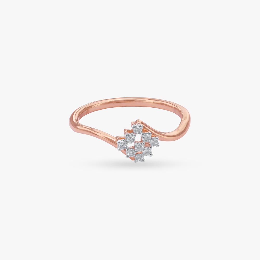 

Crossover Glimmer Diamond Ring