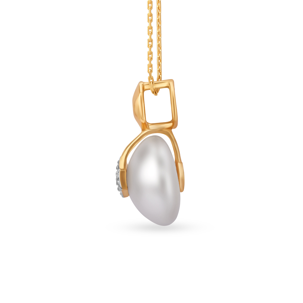 Spellbinding Floral Diamond Pendant,,hi-res image number null
