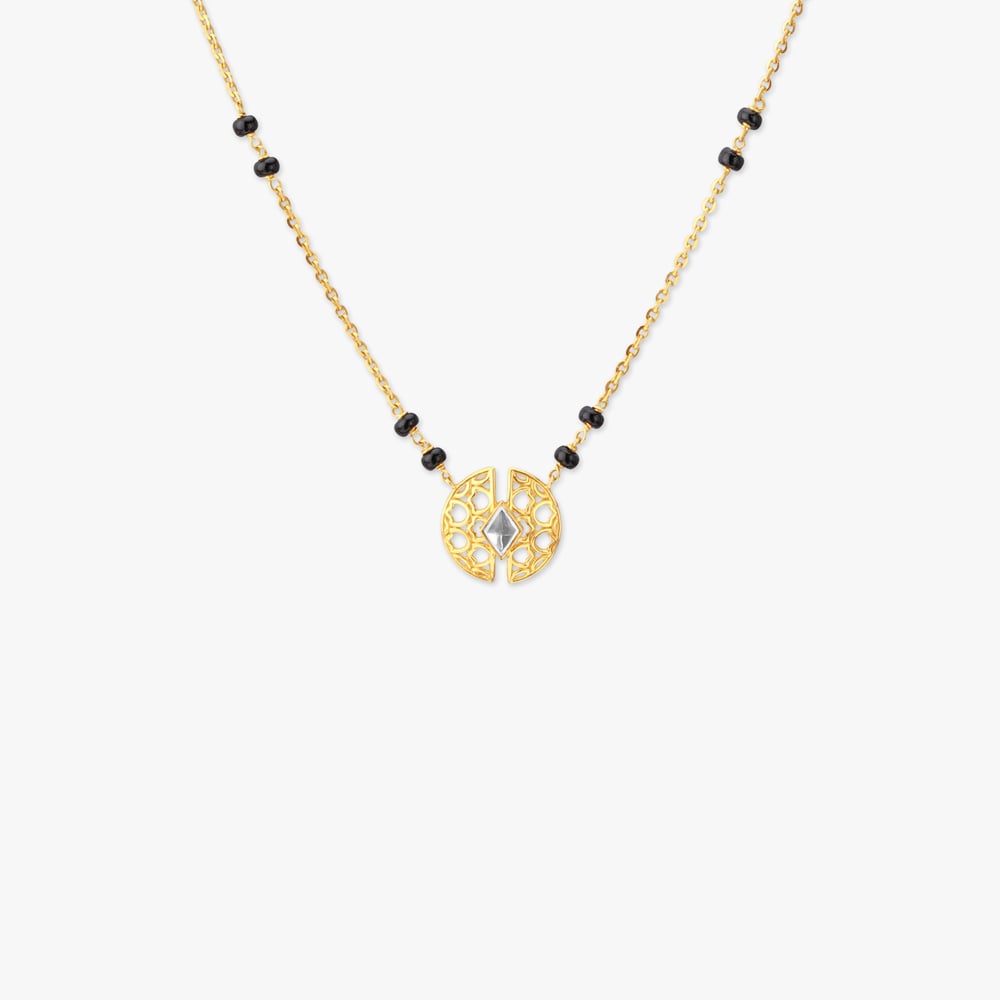 

Detailed Heritage Gold Mangalsutra