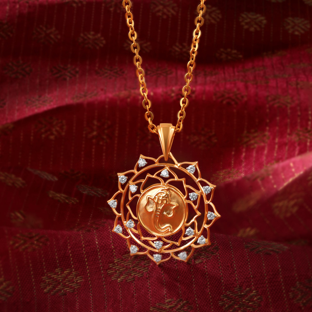 

Floral Ekdantay Diamond Pendant