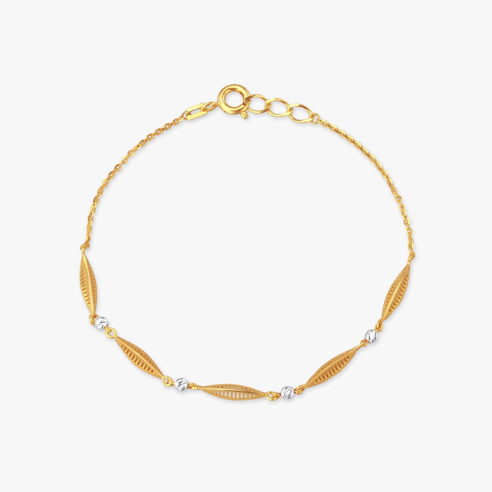 

Sophisticated Shine Gold Bracelet