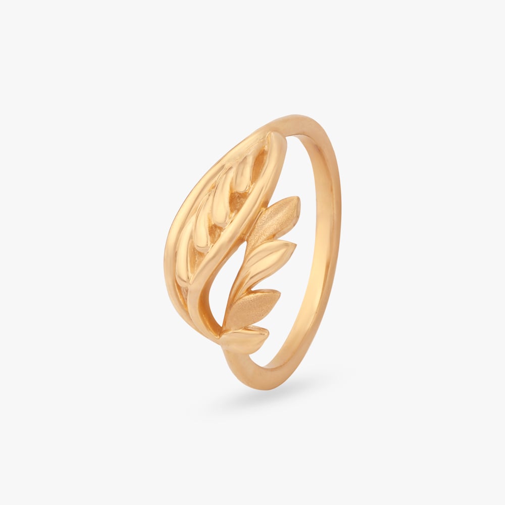 Graceful Leaf Gold Ring,,hi-res image number null