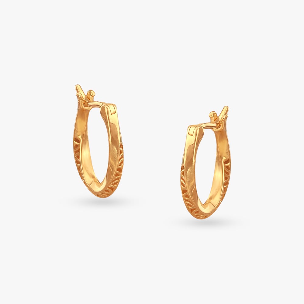 

Chic Patterned Gold Hoop Earrings
