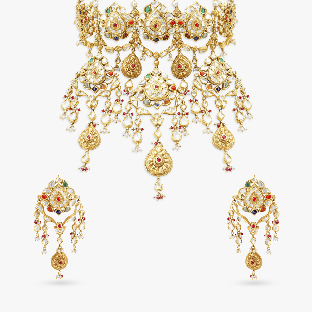 Alluring Kundan Polki Necklace Set
