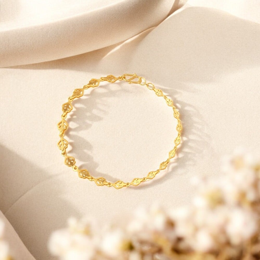 

Fluid Vine Gold Bracelet