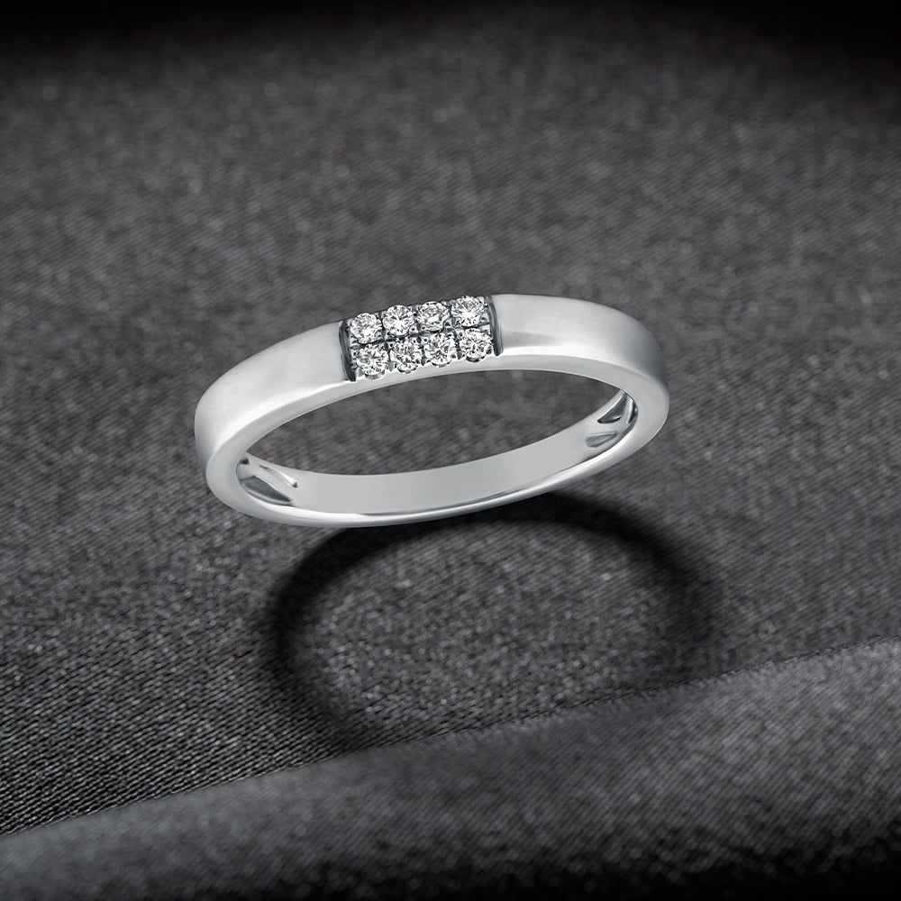 Modish 950 Pure Platinum And Diamond Finger Ring