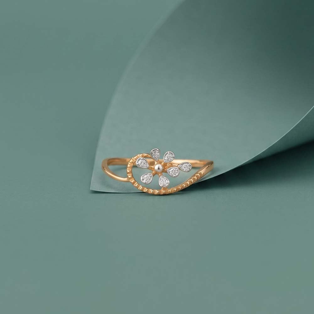 Floral Curve Diamond Ring