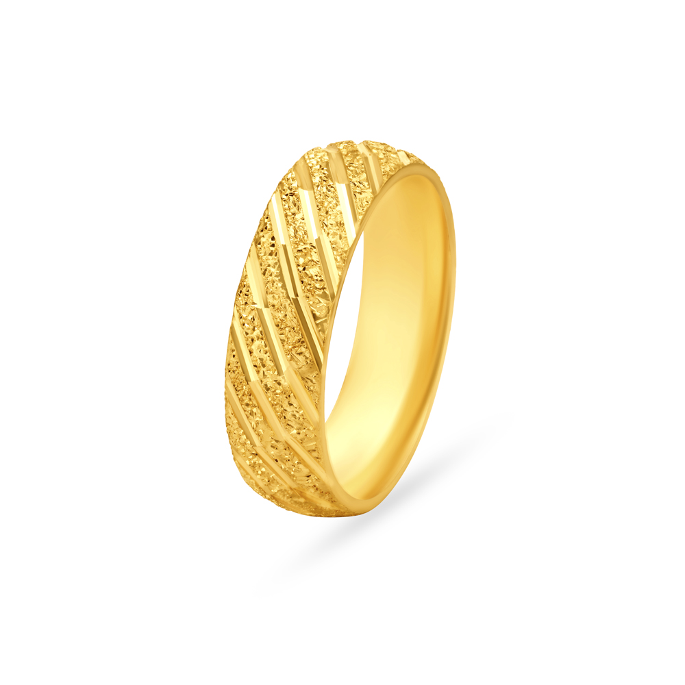 Traditional Gold Finger Band