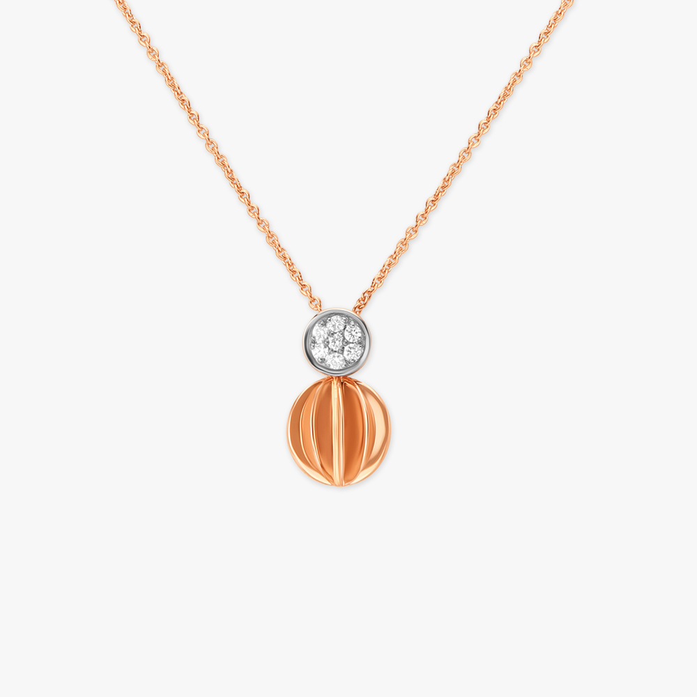 

Ivy Wavy! Diamond Pendant with Chain