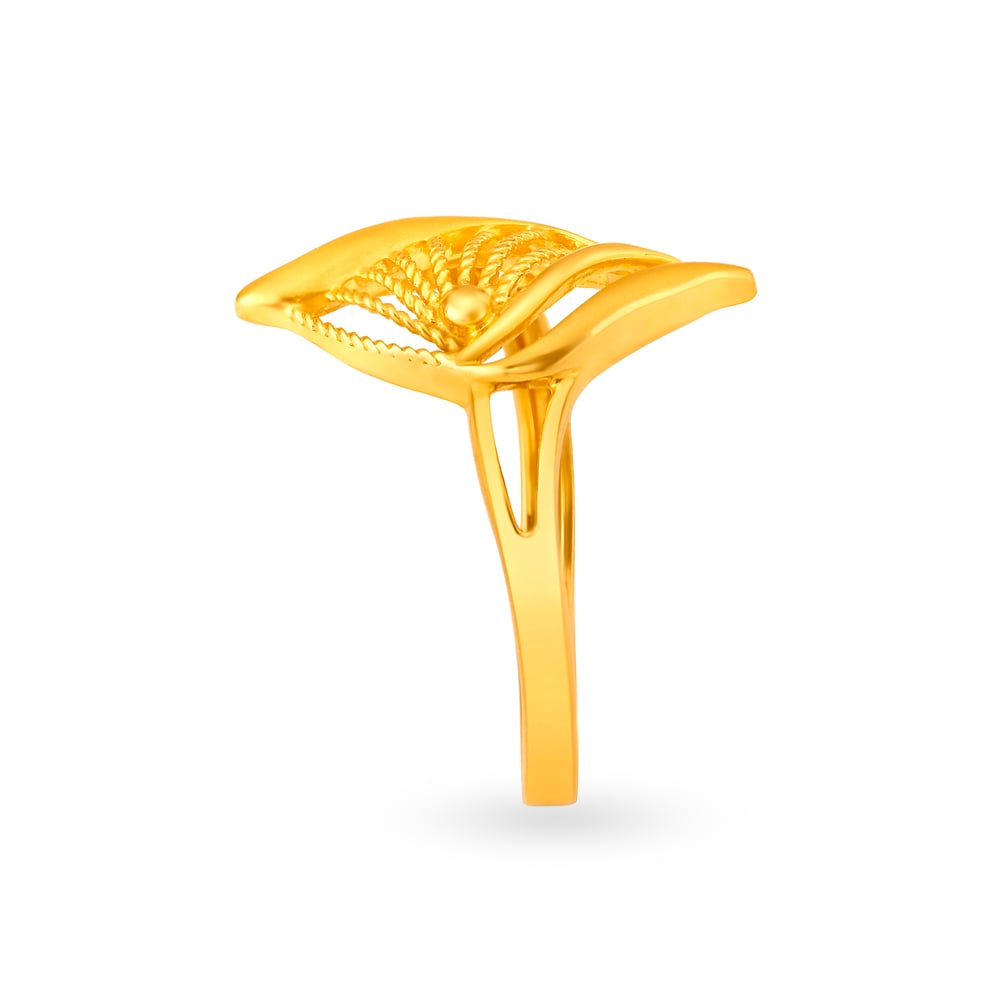 Striking Yellow Gold Conch Finger Ring,,hi-res image number null