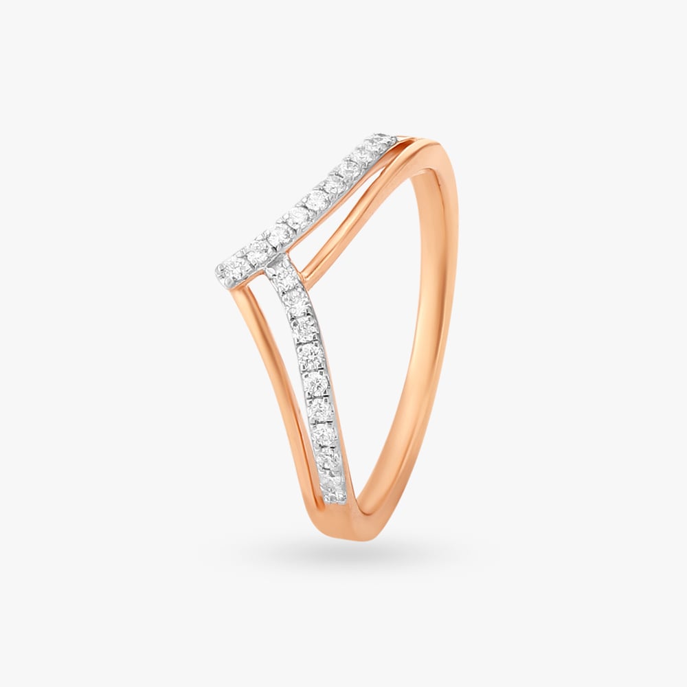 

Graceful Encrusted Diamond Finger Ring