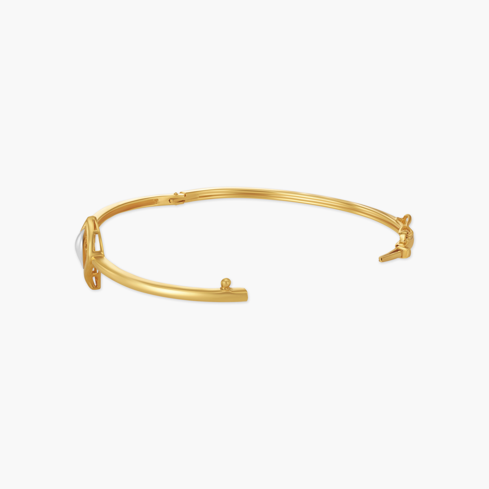 Modish Leaf Bangle,,hi-res image number null
