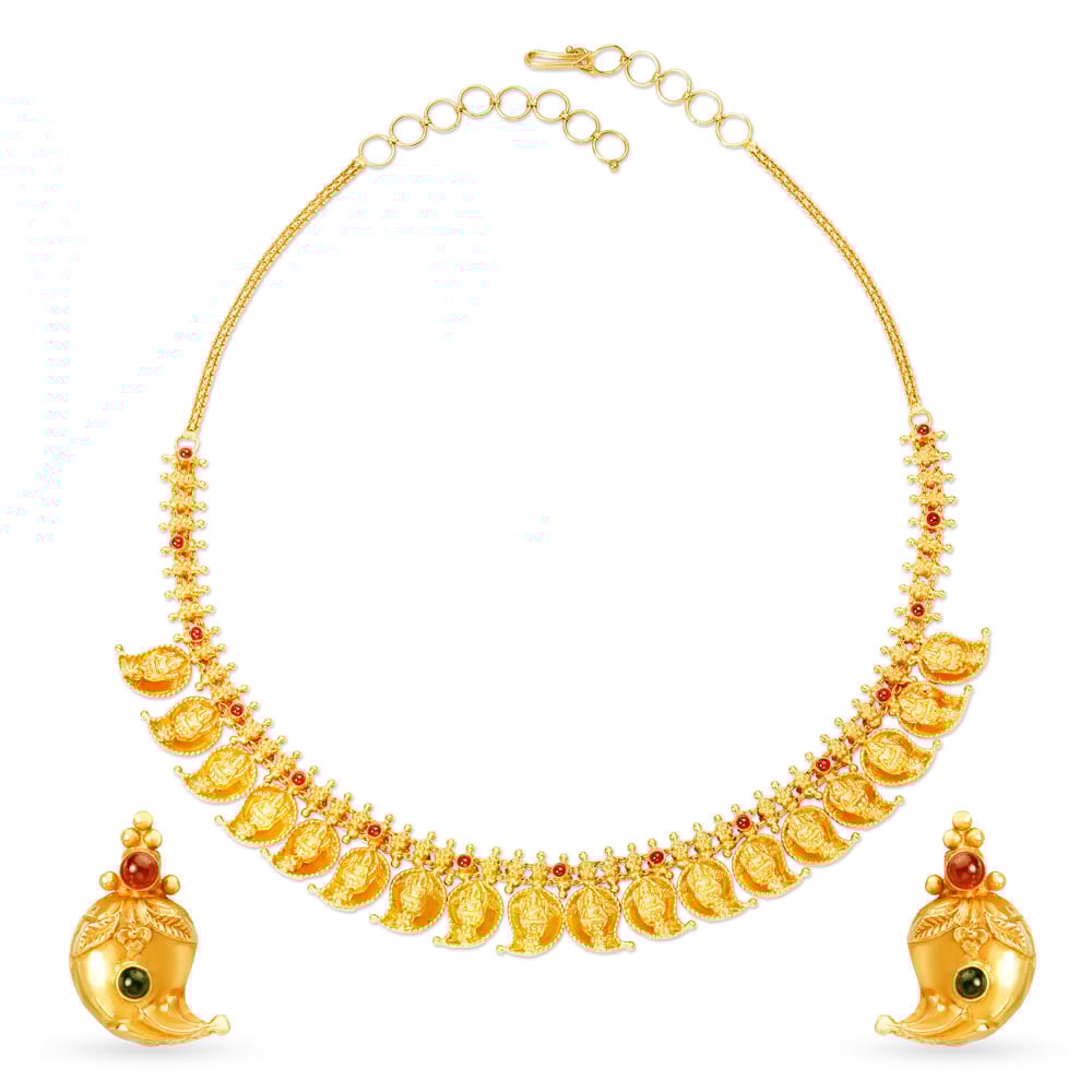 

Mango Pattern Gold Necklace Set for the Brides in the South of India