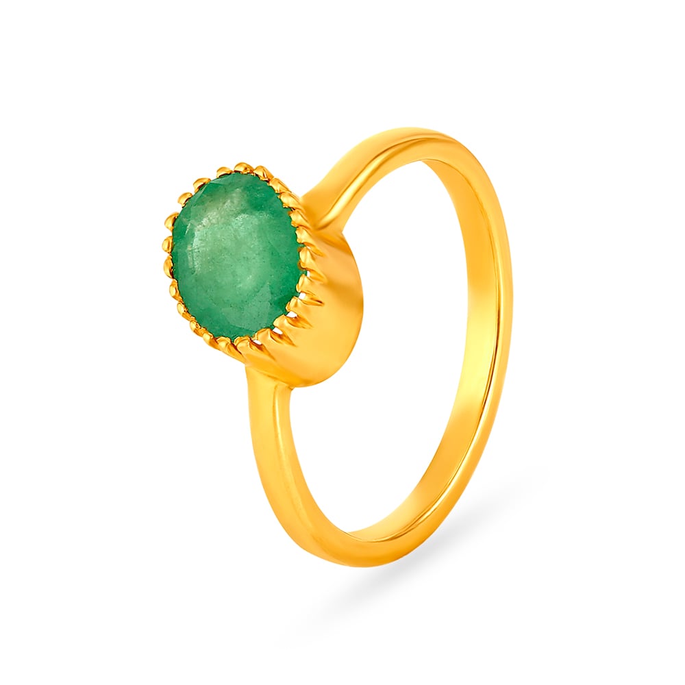 

Exquisite Emerald Gold Finger Ring