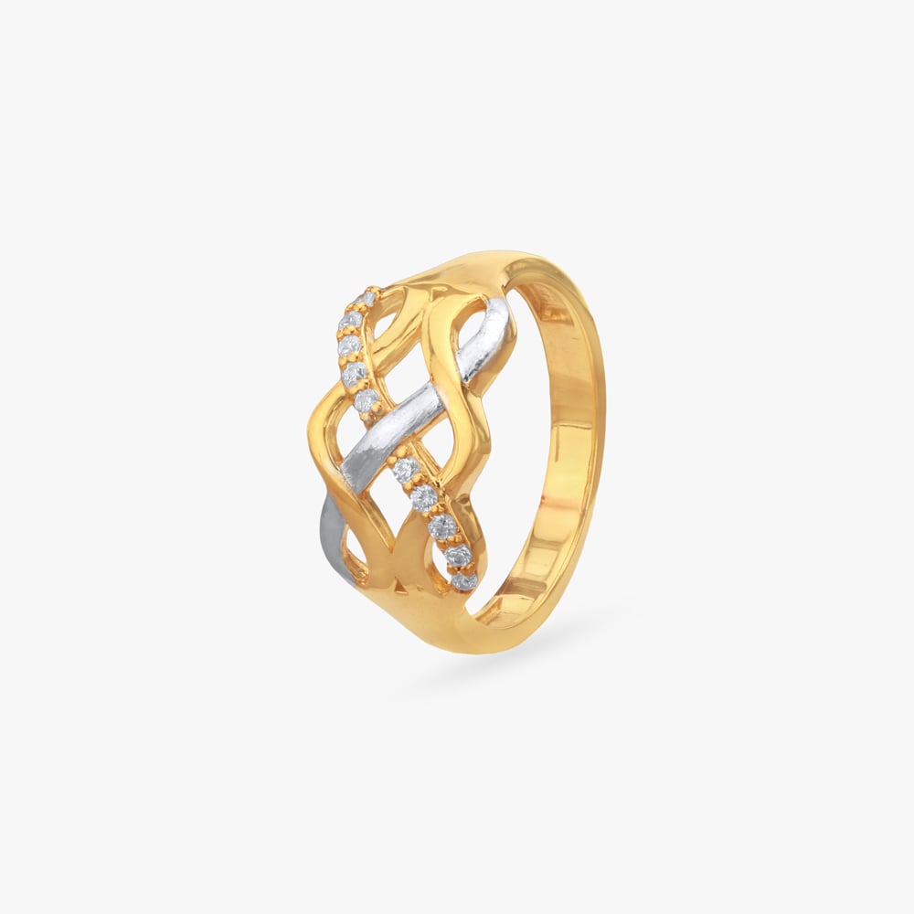 

Radiant Weave Gold Ring