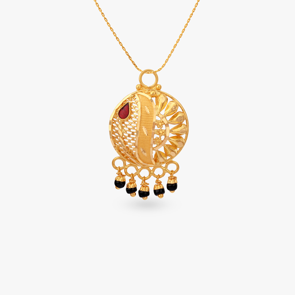 

Heritage Charm Gold Pendant