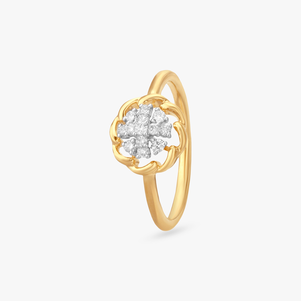 

Blossom Cluster Diamond Ring