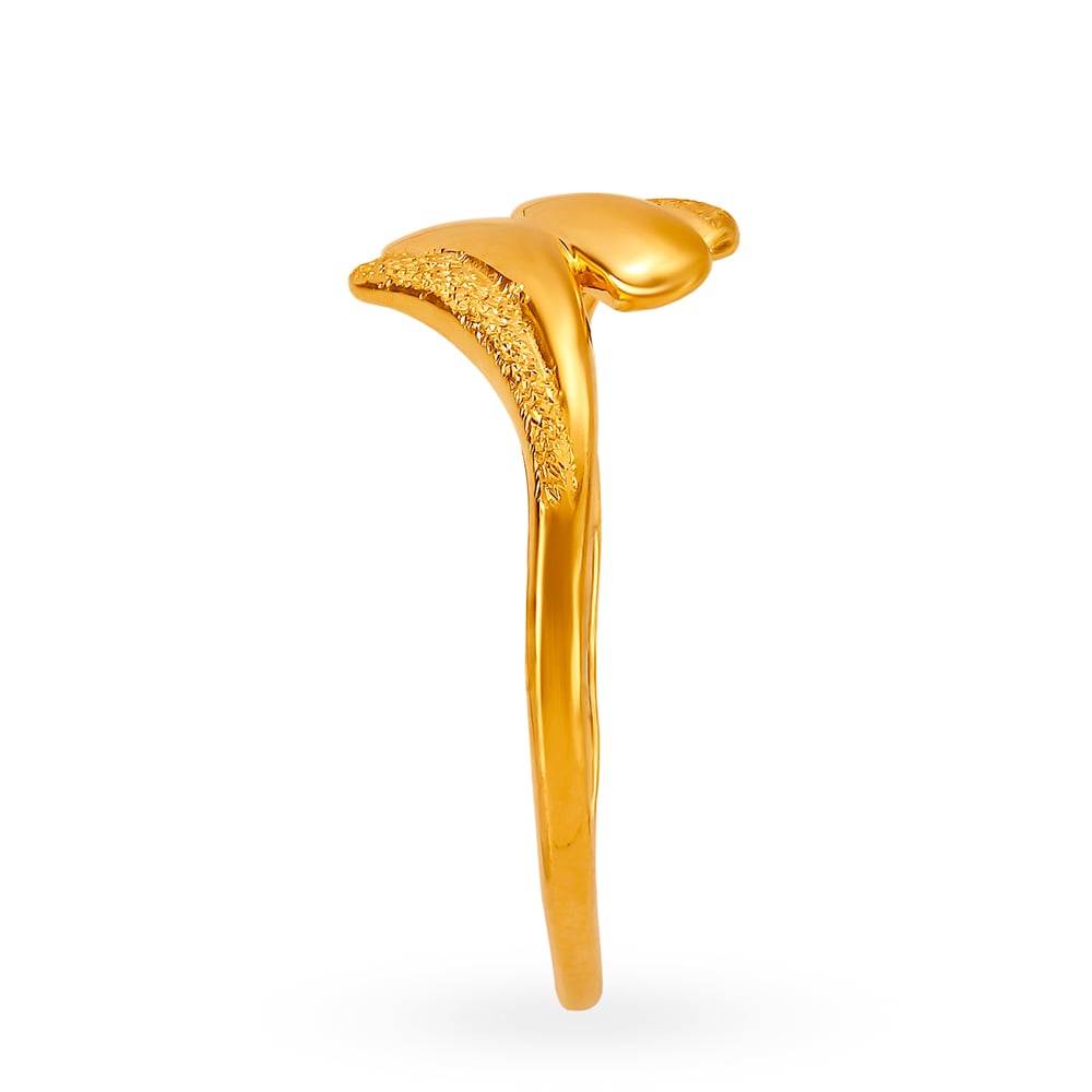 Elegant Symmetric Gold Ring,,hi-res image number null