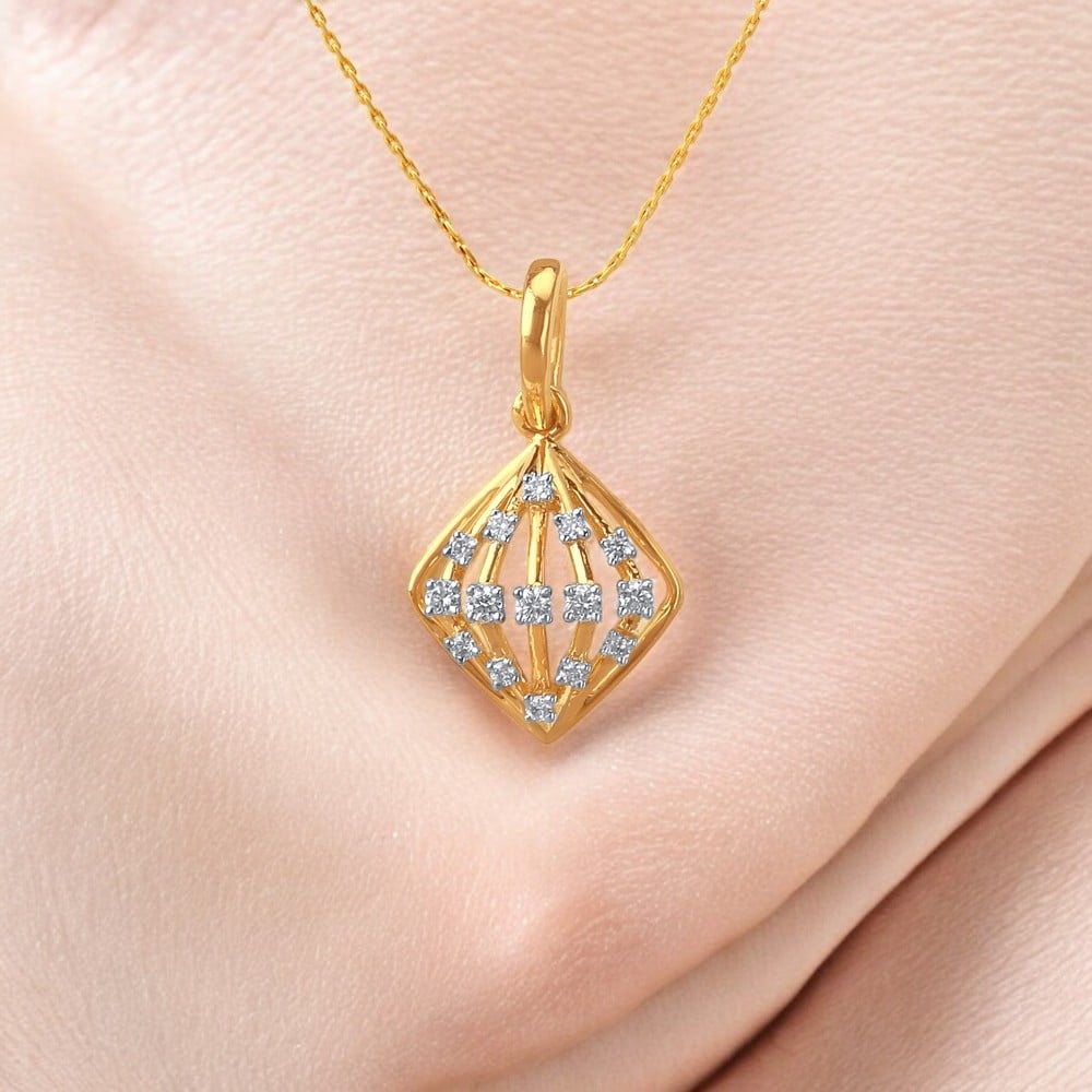 

Grid Gleam Diamond Pendant