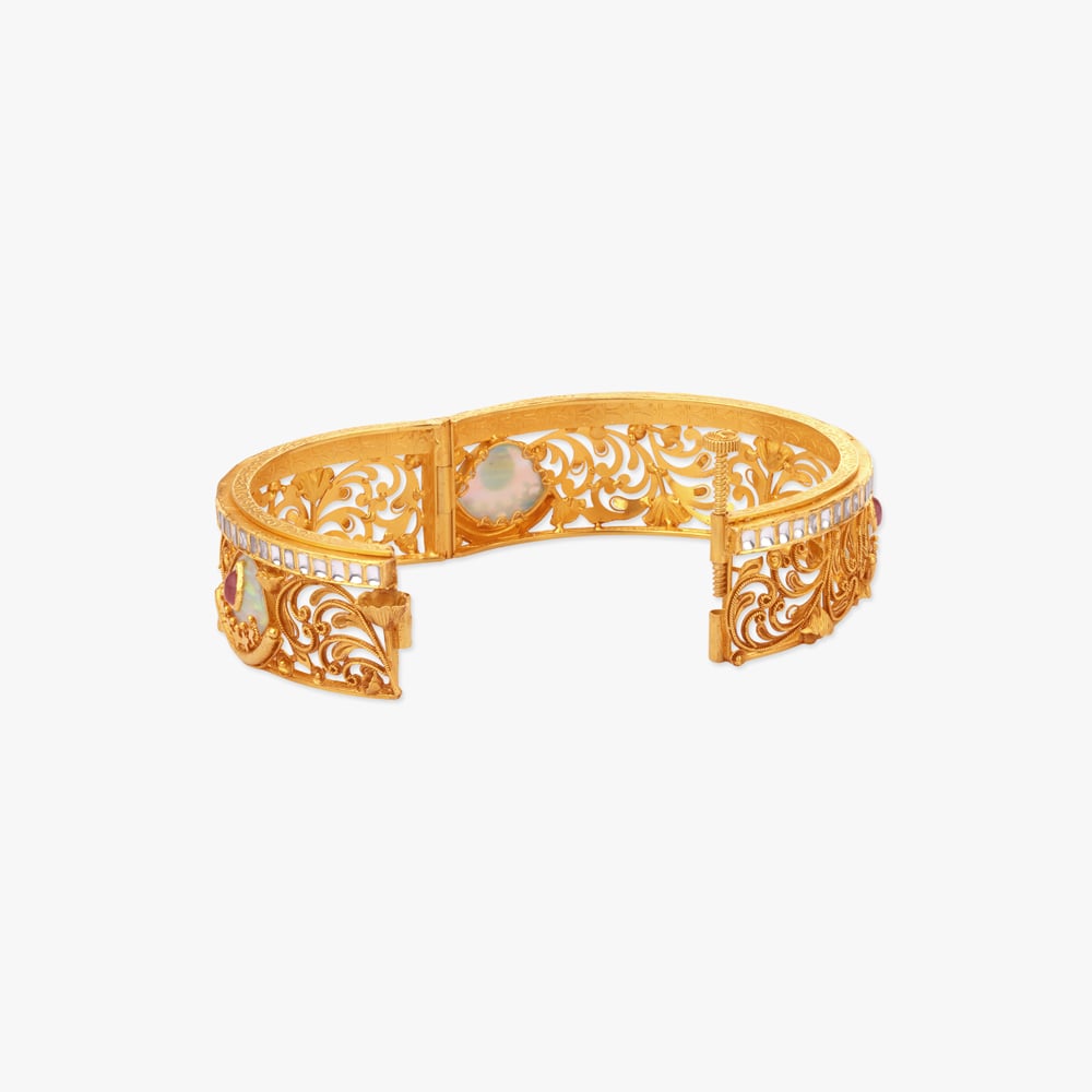 Royal Trellis Gold Bangle,,hi-res image number null