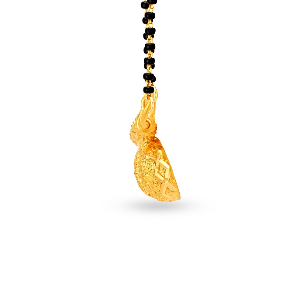 Shimmering Gold Mangalsutra Pendant,,hi-res image number null
