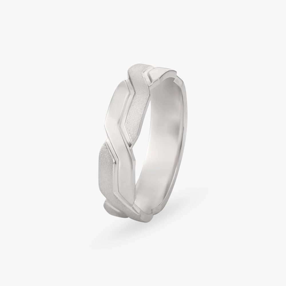 Dynamic Edge Finger Ring,,hi-res image number null