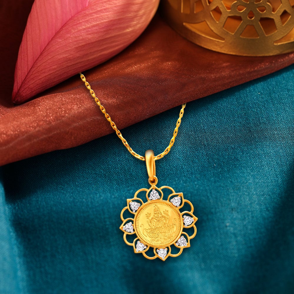 Pious Goddess Laxmi Diamond Pendant