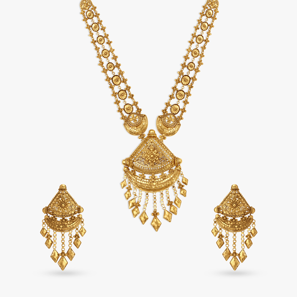 Intricately Designed Necklace Set with Jaali Work,,hi-res image number null