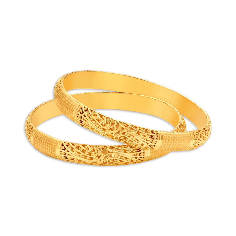

Dazzling Gold Bangle