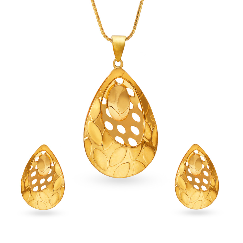 Eclectic Gold Pendant Earrings Set,,hi-res image number null