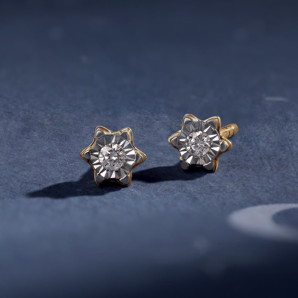 Twinkling Stars 14Kt Diamond Stud Earrings