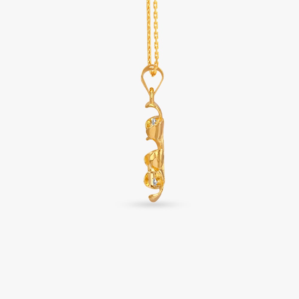 

Trio Blossom Gold Pendant