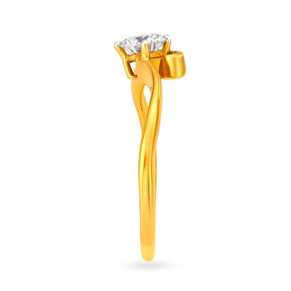 Stylish 18 Karat Gold And Diamond Solitaire Finger Ring,,hi-res image number null
