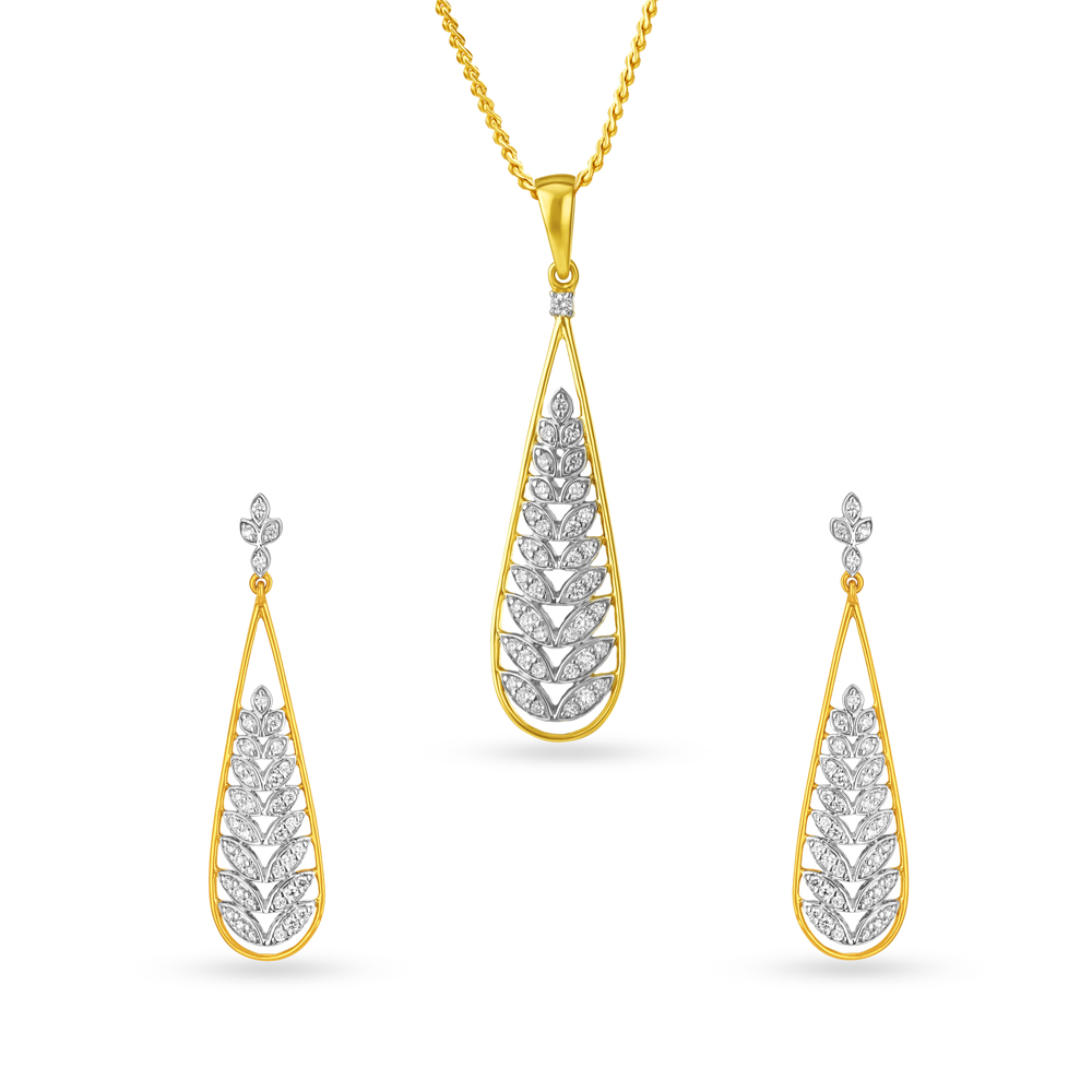 Buy Gold & Diamond Pendant and Earring Set Online Tanishq