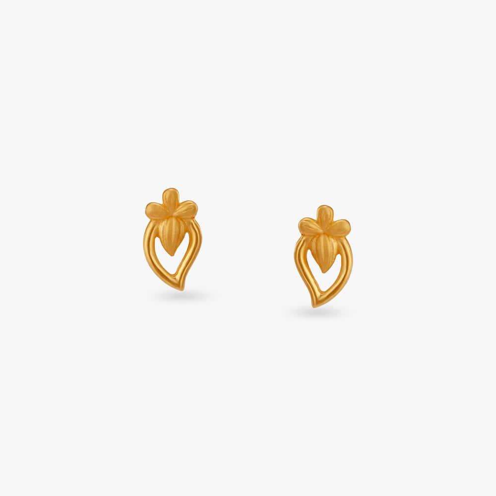 

Petal Heart Gold Stud Earrings for Kids