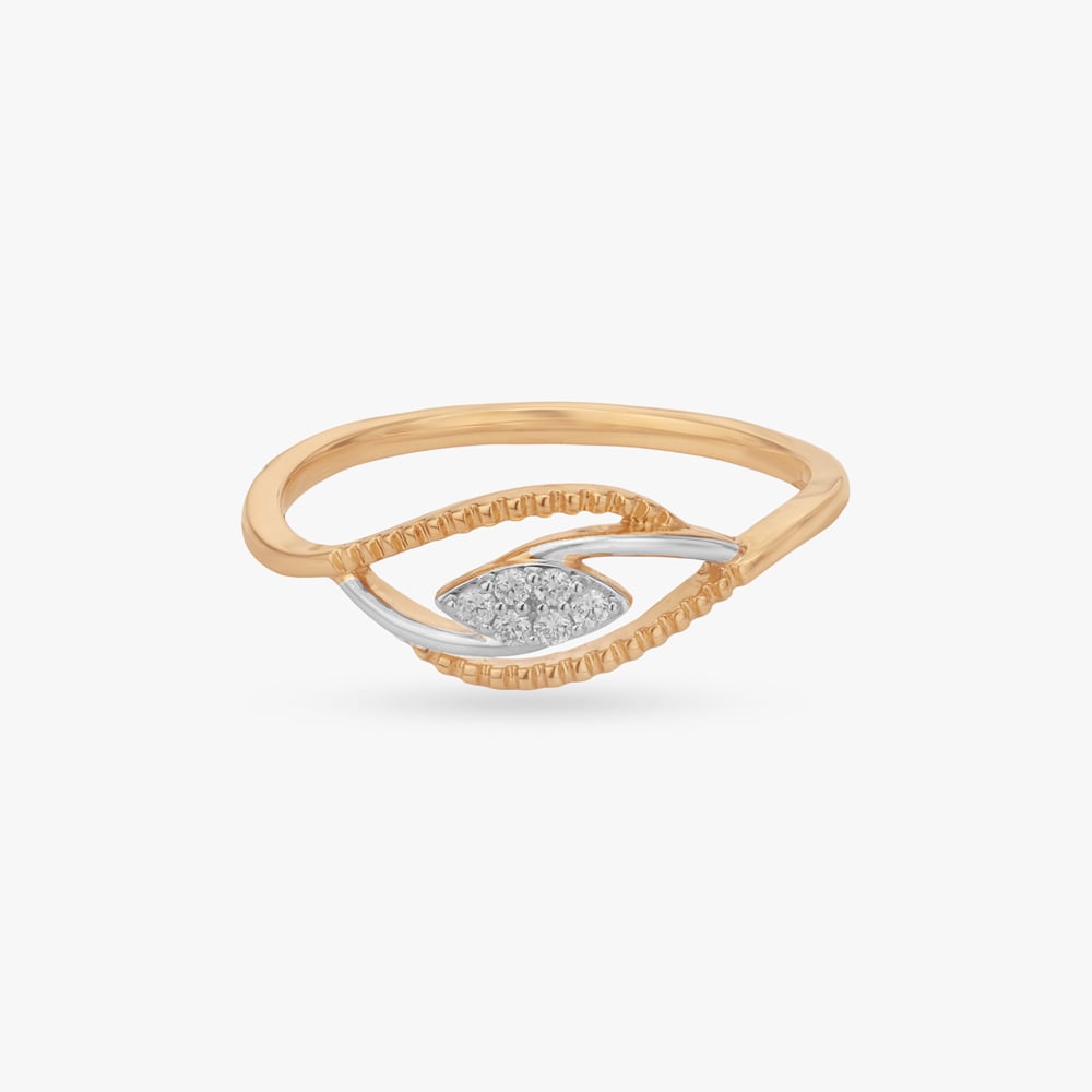 

Petal Crest Diamond Ring