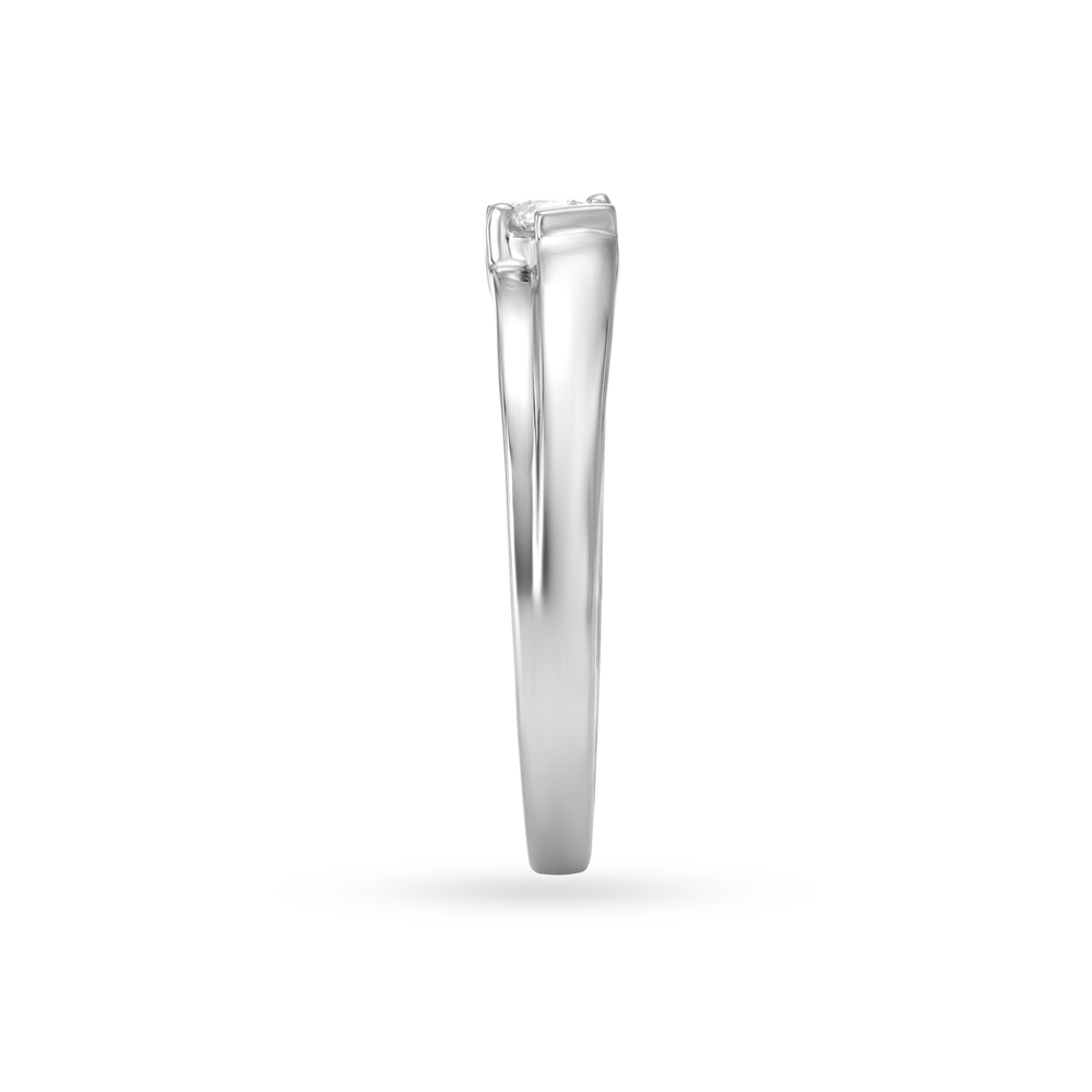 Traditional White Platinum Finger Ring