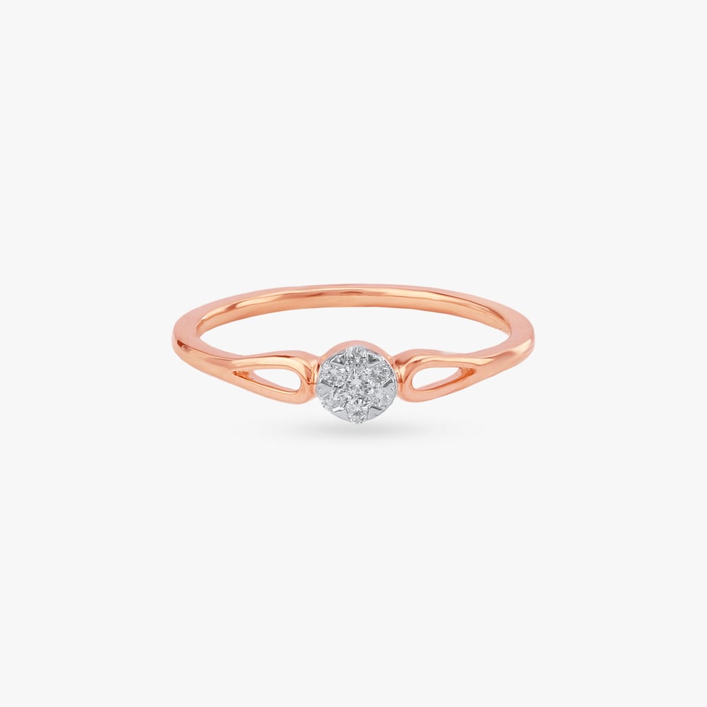 

Gleam Core Diamond Ring