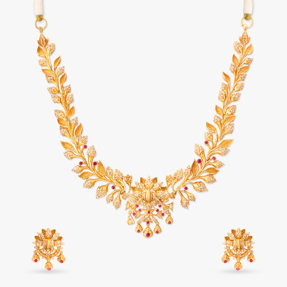 Crested Vine Gold Necklace Set,,hi-res image number null
