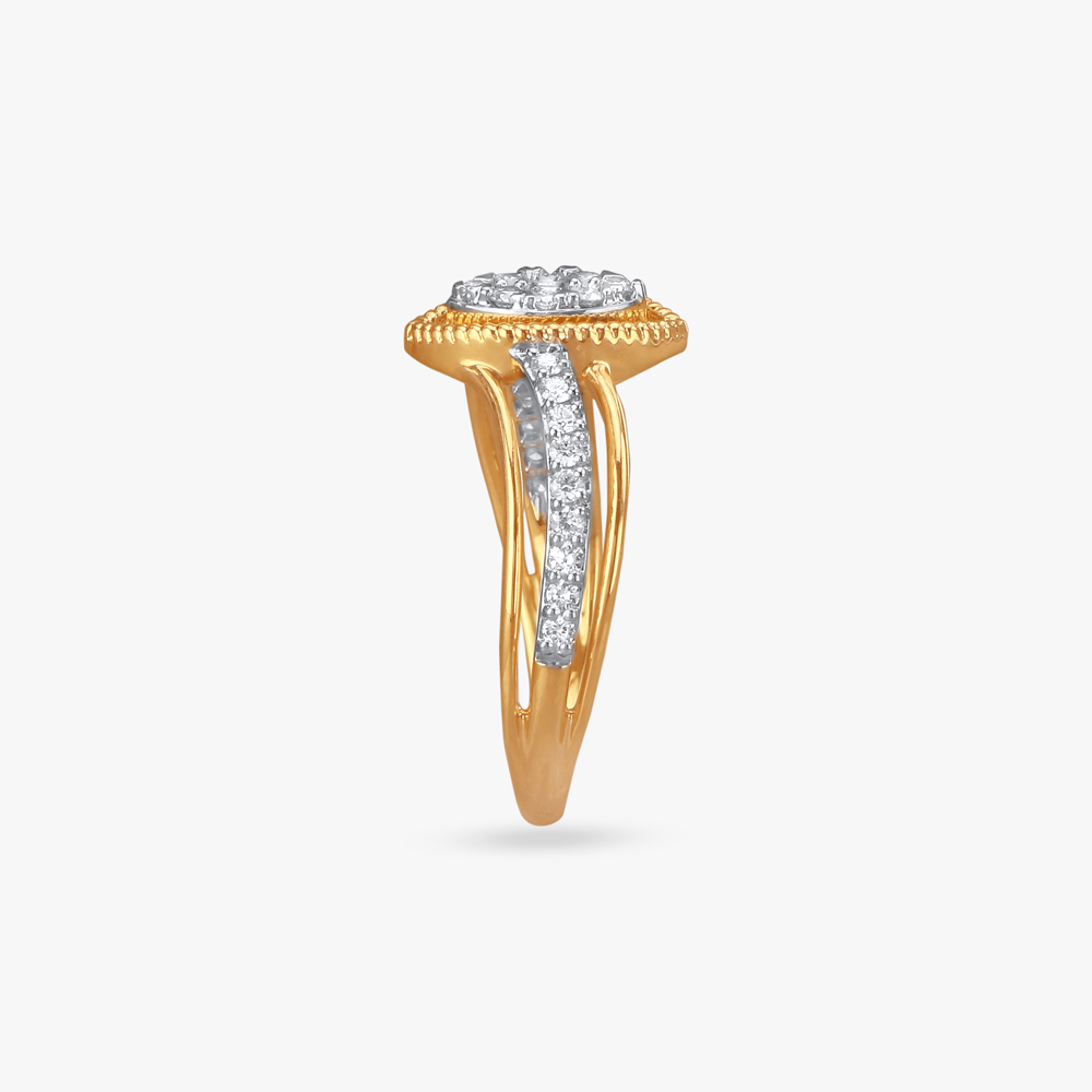 Elegant Cluster Diamond Finger Ring,,hi-res image number null