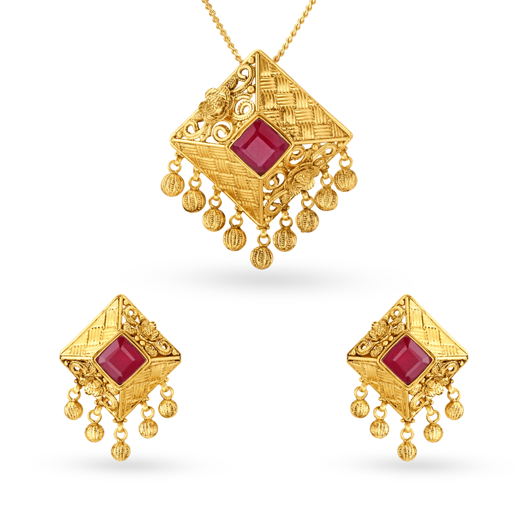 Traditional Geometric Pendant and Earrings Set,,hi-res image number null