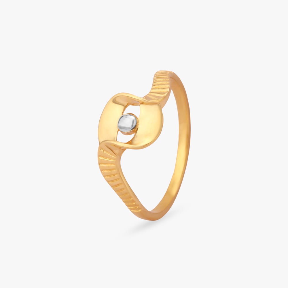 

Curved Orbit Gold Ring
