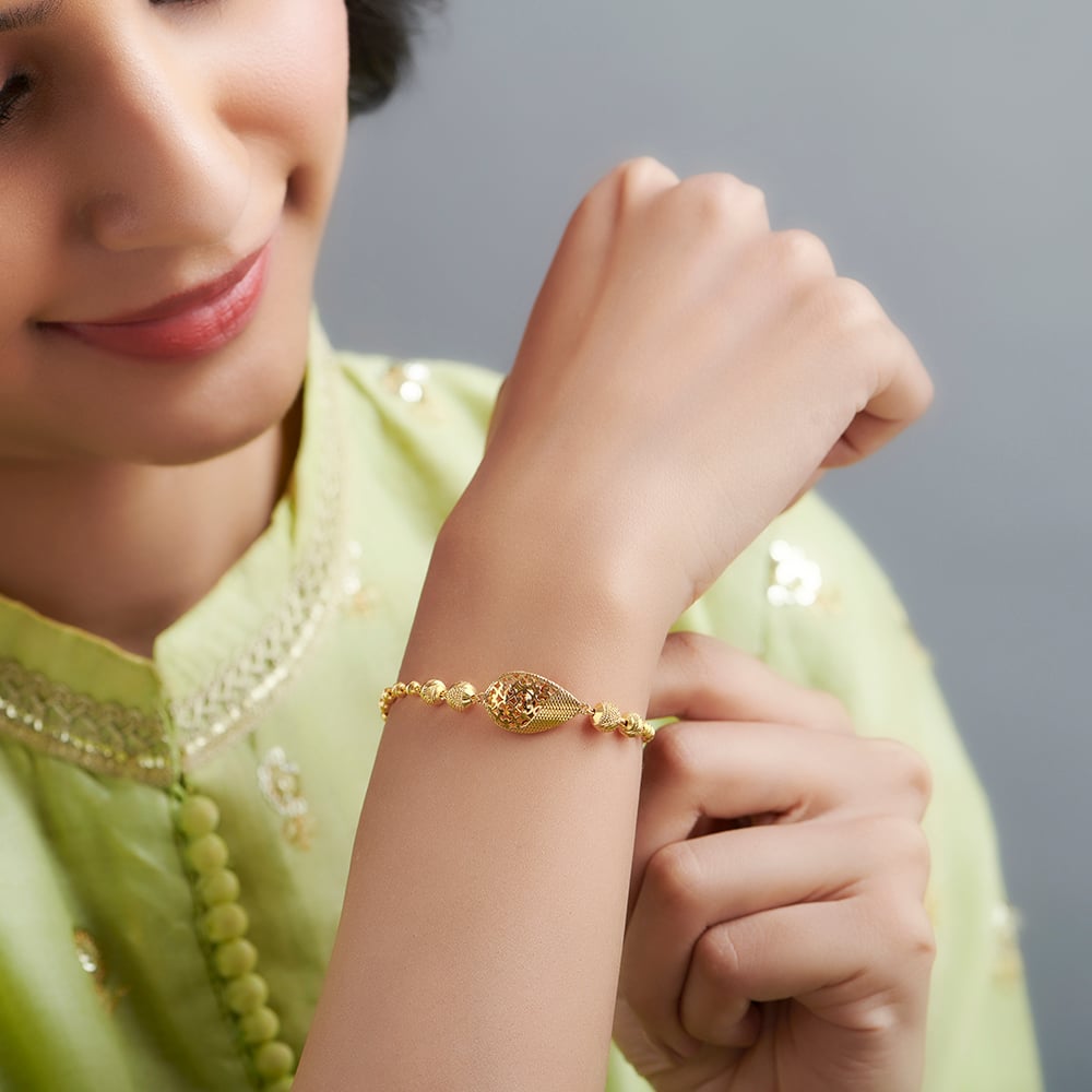 Charming Leafy Bracelet,,hi-res image number null