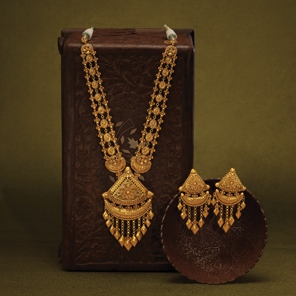 Intricately Designed Necklace Set with Jaali Work,,hi-res image number null