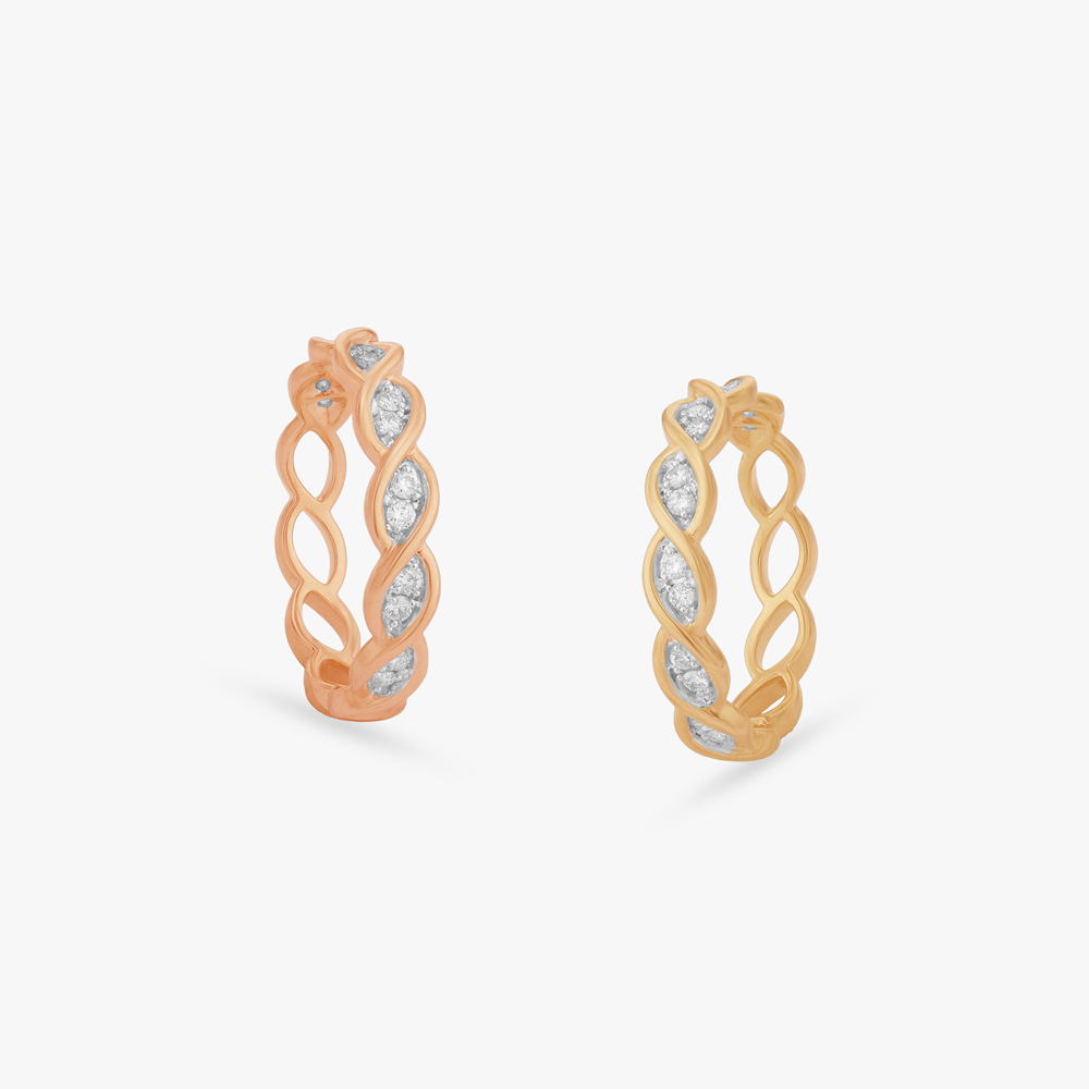 Interlaced Wave Diamond Ring by Tanishq